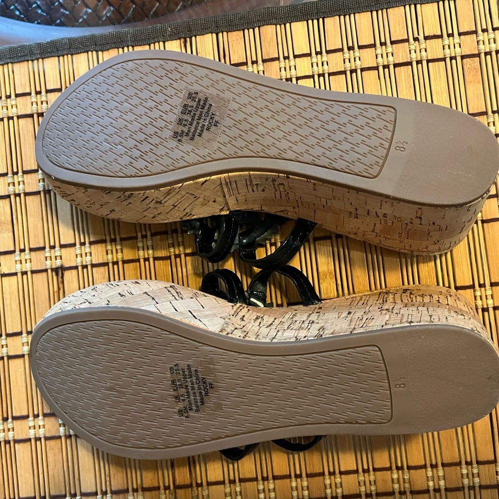 Ladies Circus by Sam Edelman Black Cork Wedge Sandals, Size 8.5, WORN ONCE! - Picture 4 of 6